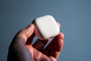 Обзор Apple AirPods 5